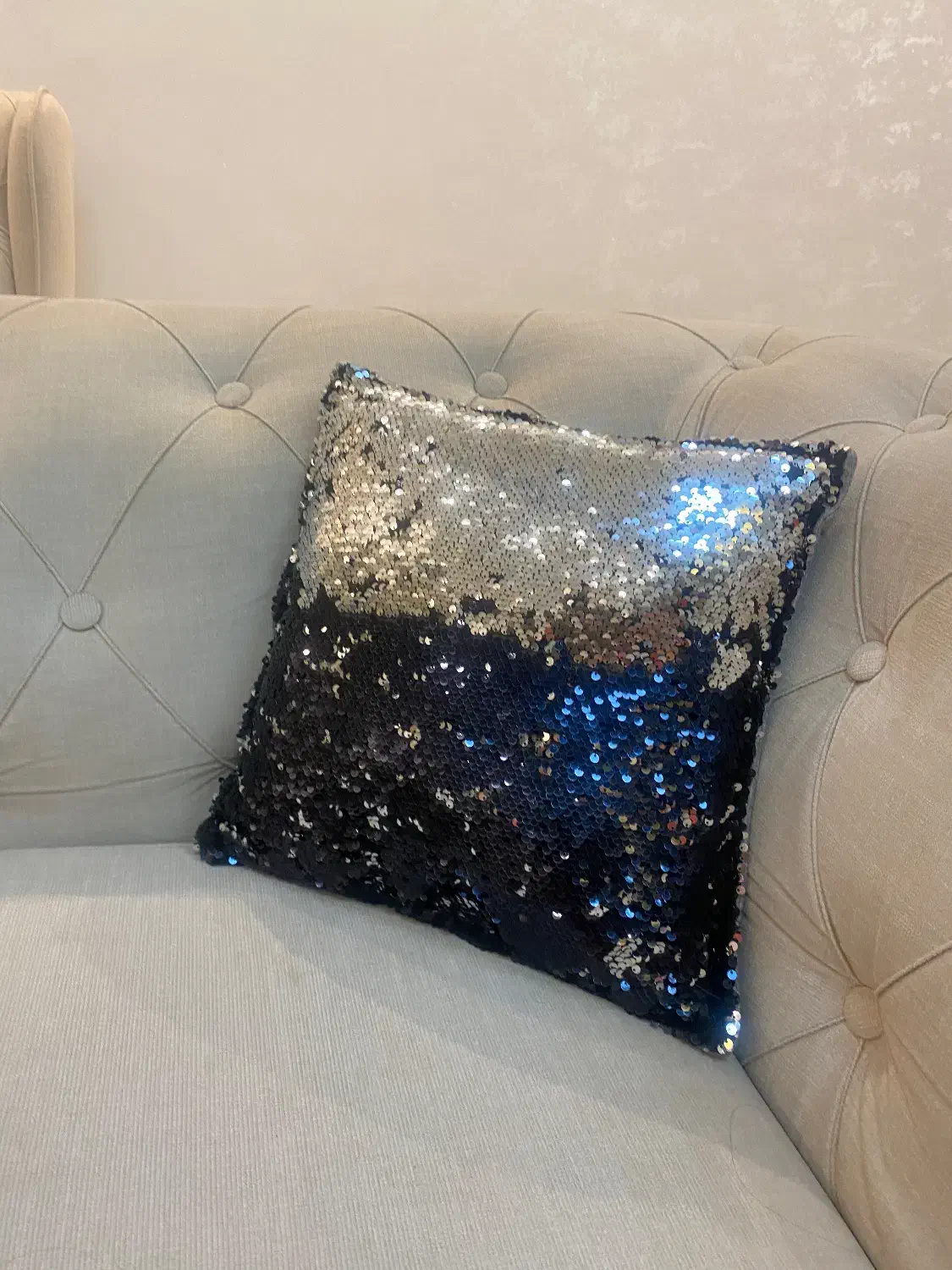 کوسن|رختخواب، بالش، پتو|رشت, منظریه|دیوار