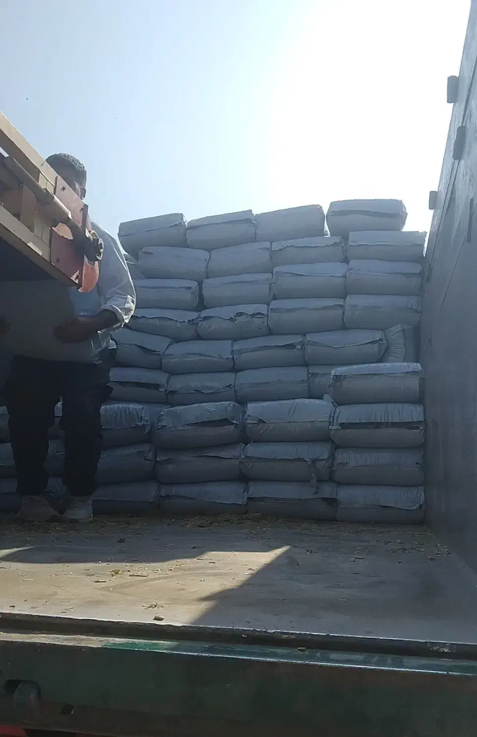 علوفه دامی با بهترین کیفیت و قیمت ۶۰۰۰|حیوانات مزرعه|اندیمشک, |دیوار