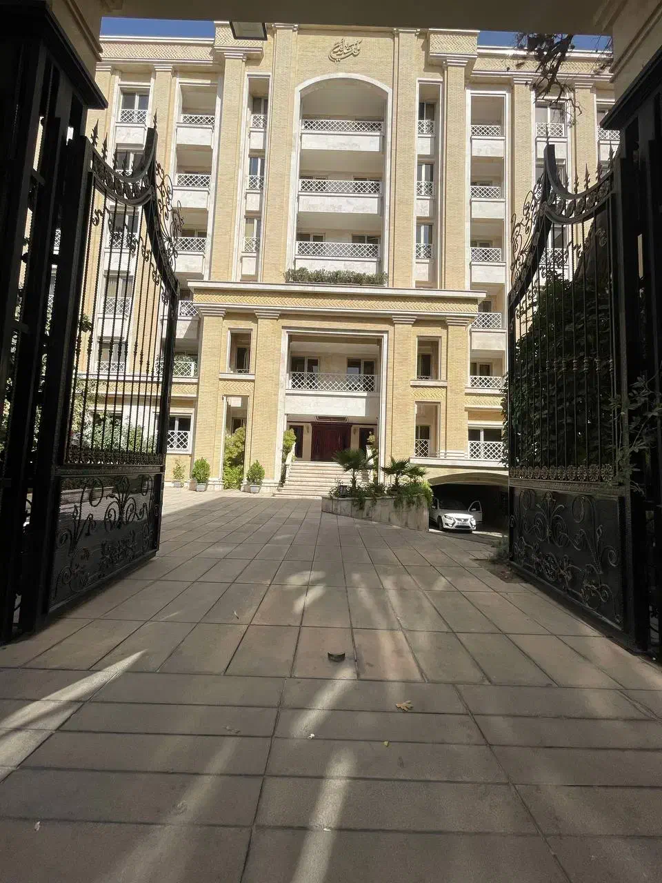 آپارتمان|فروش آپارتمان|تهران, ایران|دیوار