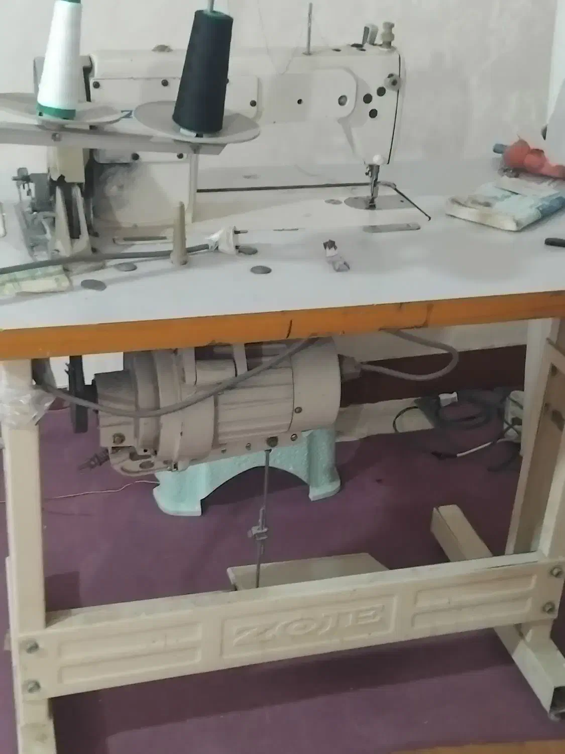 چرخ خیاطی صنعتی|چرخ خیاطی و ریسندگی|میانه, |دیوار