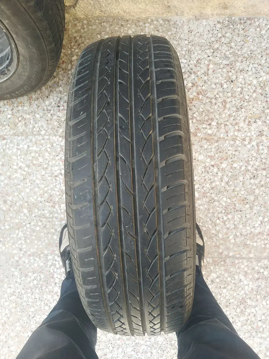 لاستیک سمند|قطعات یدکی و لوازم جانبی|شیراز, کرونی(خاتونک)|دیوار