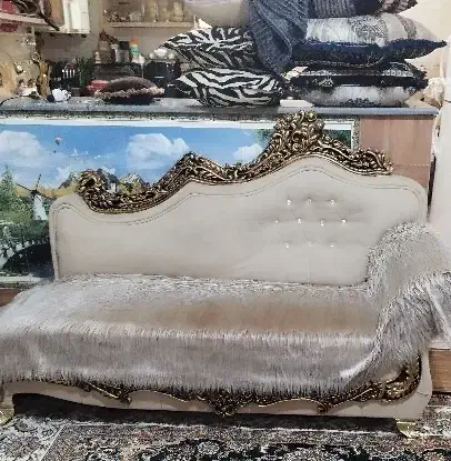 خز .|پشتی|شیراز, شاپورجان|دیوار