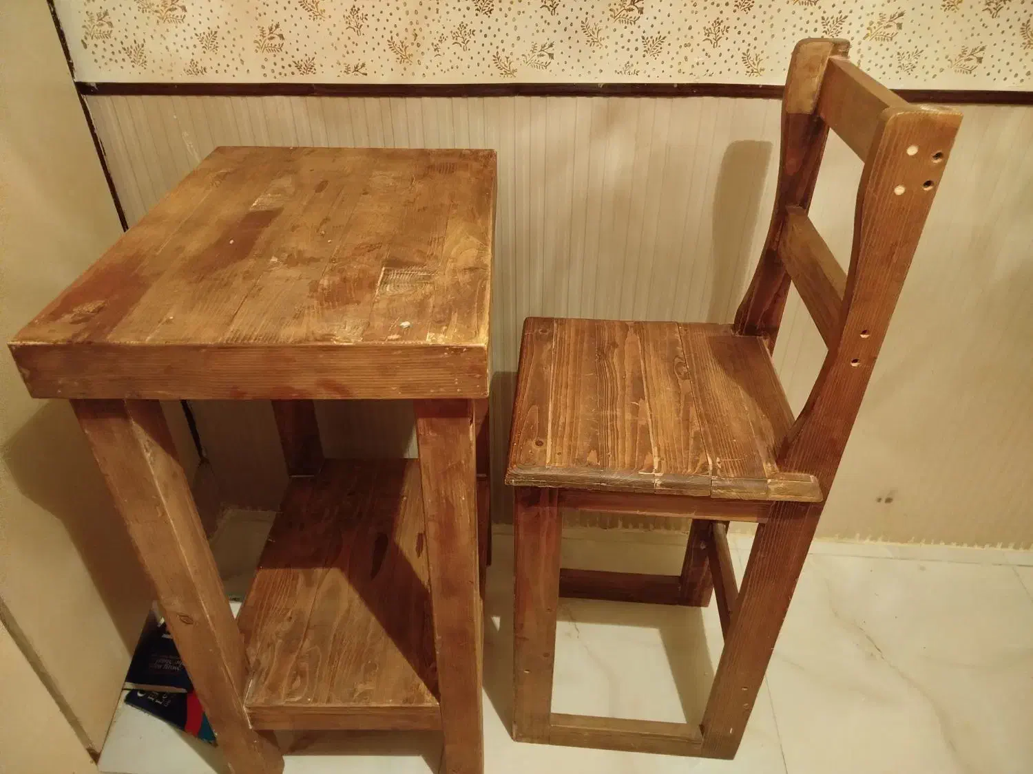 میز چوبی|میز تحریر و کامپیوتر|گرگان, |دیوار