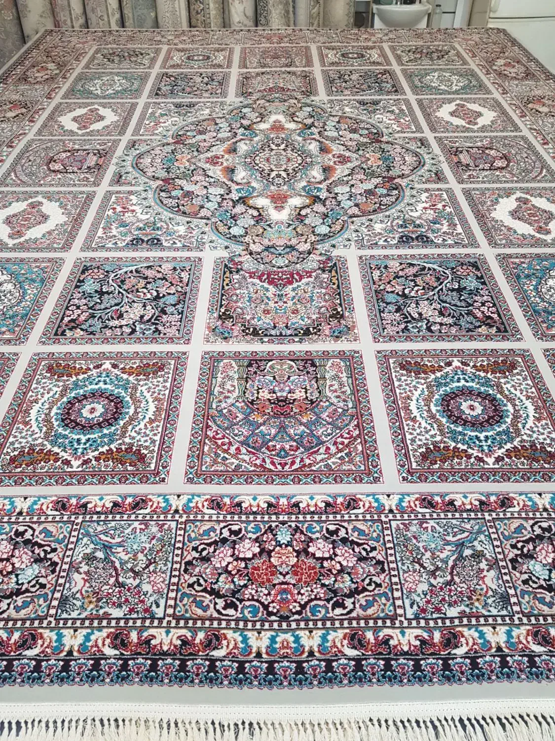 فرش ماشینی  نگارین //در رنگ و آبعاد متنوع|فرش|اصفهان, رهنان|دیوار