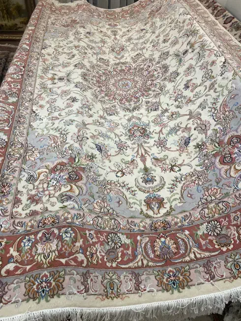 جفت ۶ متری دستبافت طرح تبریز ریز بافت گل ابریشم|فرش|تهران, یوسف‌آباد|دیوار