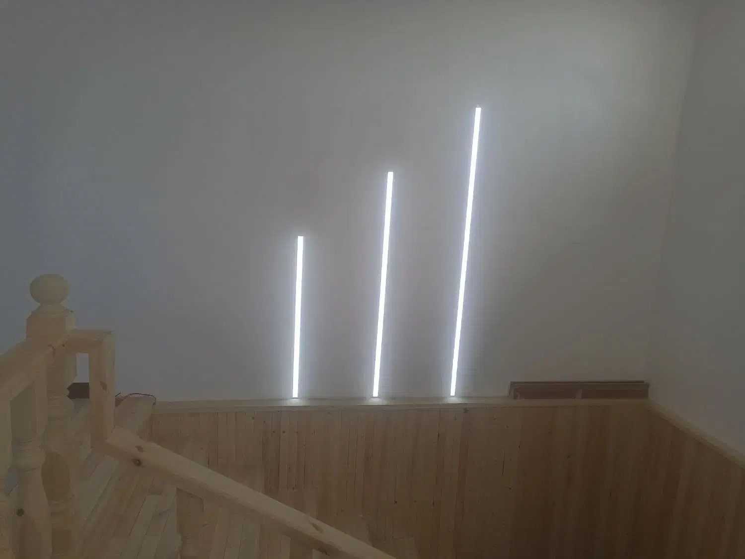 برقکار سینی کابل لوله فولادی سیستم هوشمند|خدمات پیشه و مهارت|شاندیز, |دیوار