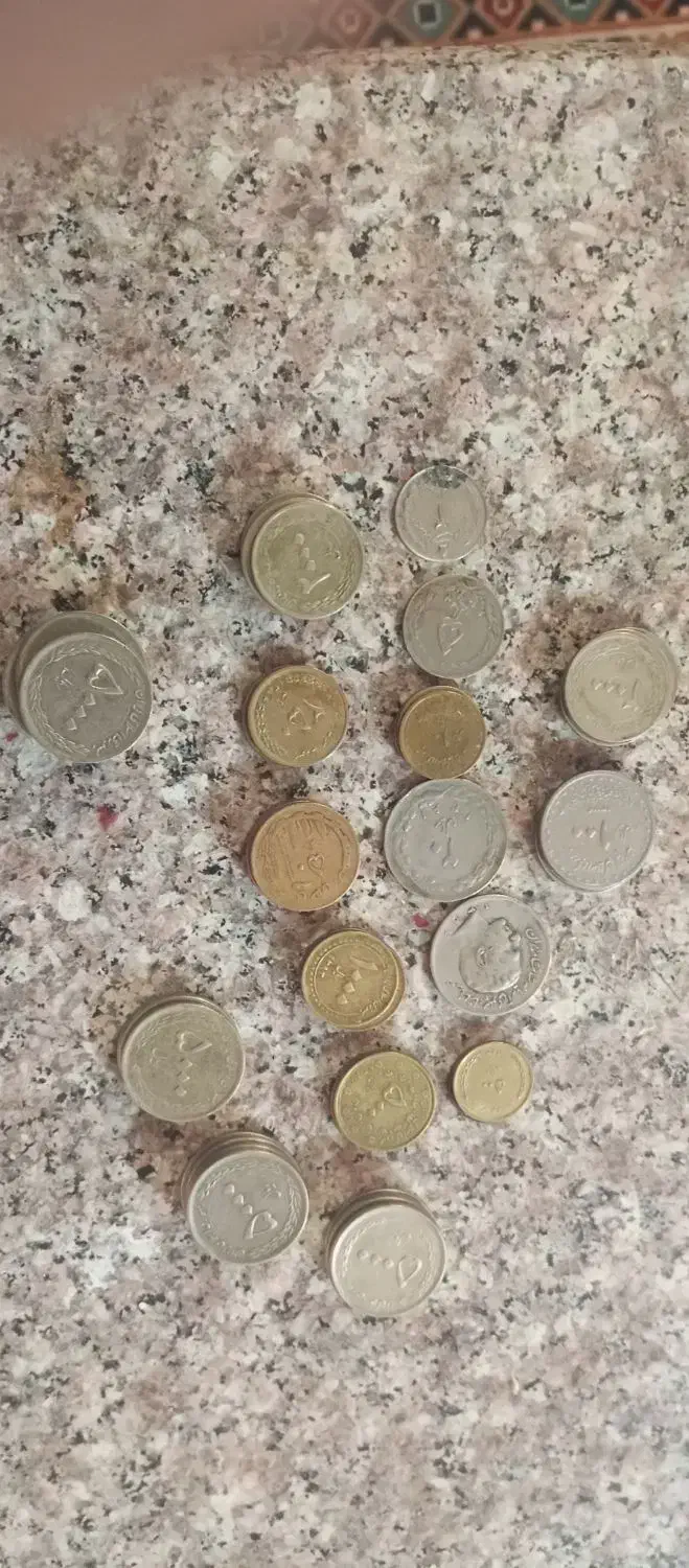 مقداری سکه از 2ریالی تا 5000ریالی موجوده|کلکسیون سکه، تمبر، اسکناس|شهرضا, |دیوار