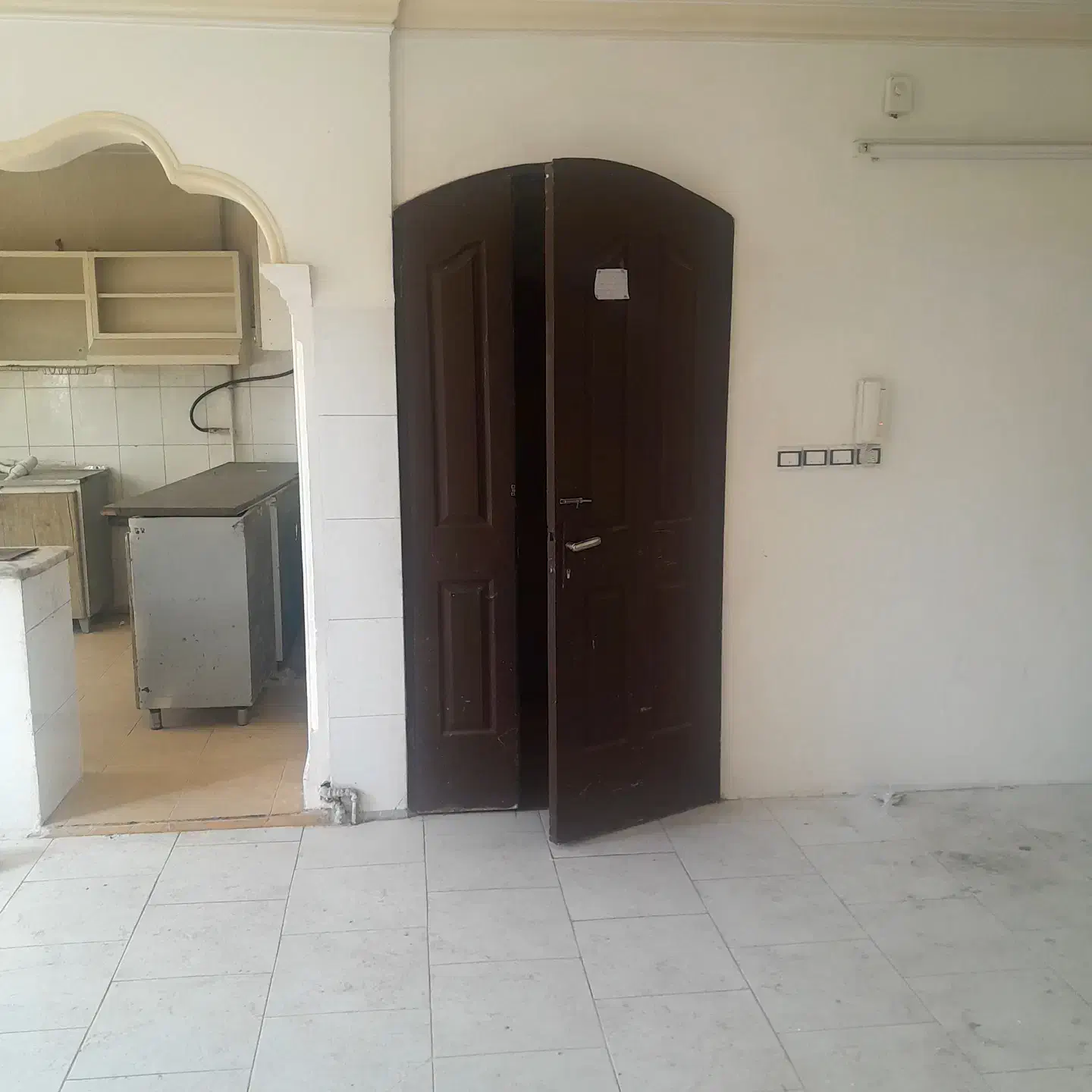 اپارتمان طبقه دوم ۲خواب ۹۰متر|اجارهٔ آپارتمان|مشهد, شهید مطهری|دیوار