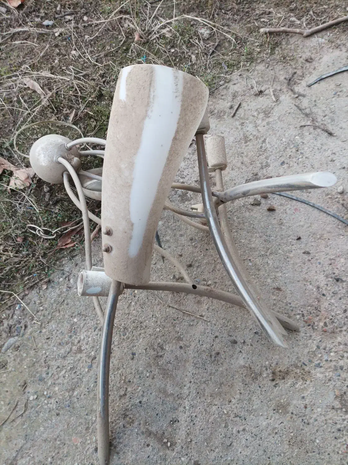 دو عدد لوستر|لوستر و چراغ آویز|گنبد کاووس, |دیوار