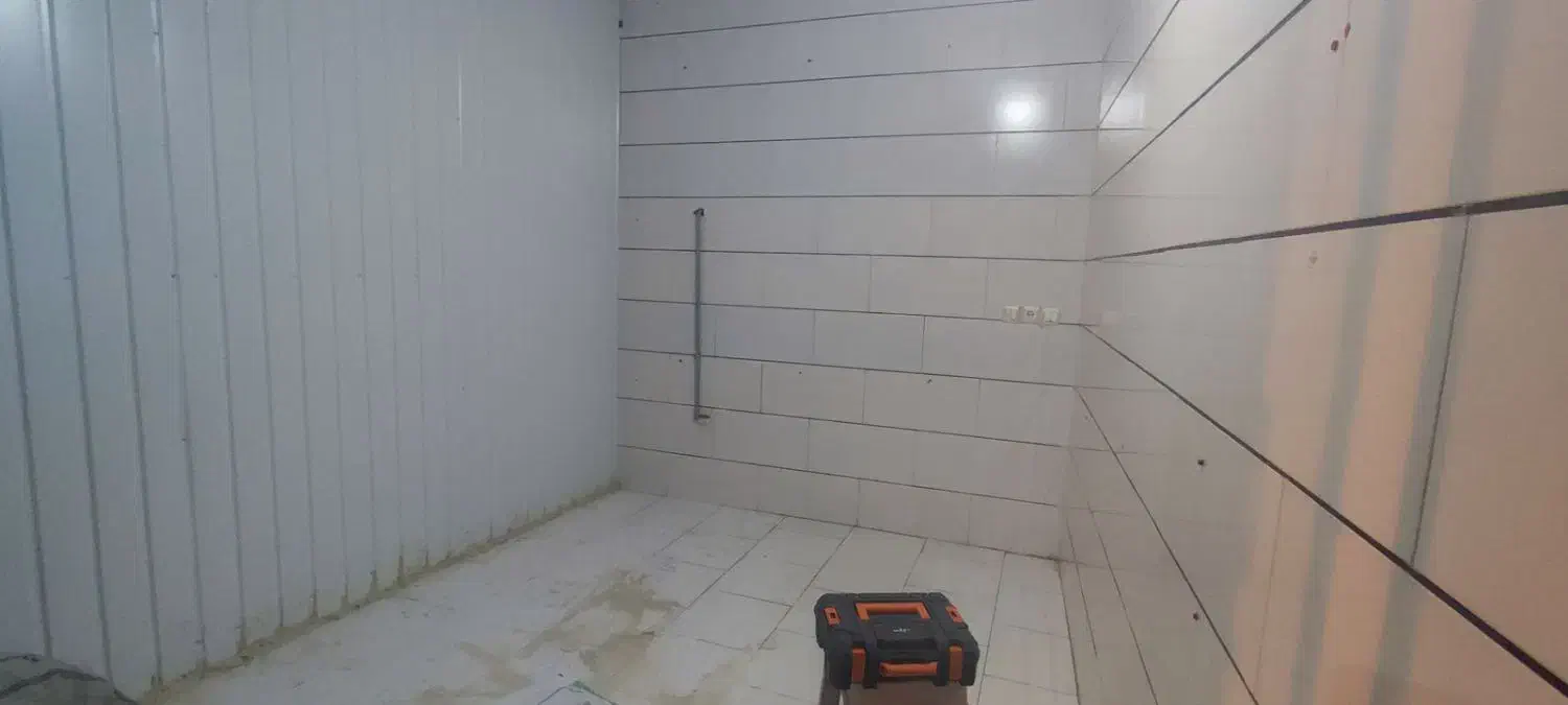 دو باب مغازه کف و دیوار سرامیک ادامه دوشنبه بازار|اجارهٔ مغازه و غرفه|خمینیشهر, |دیوار