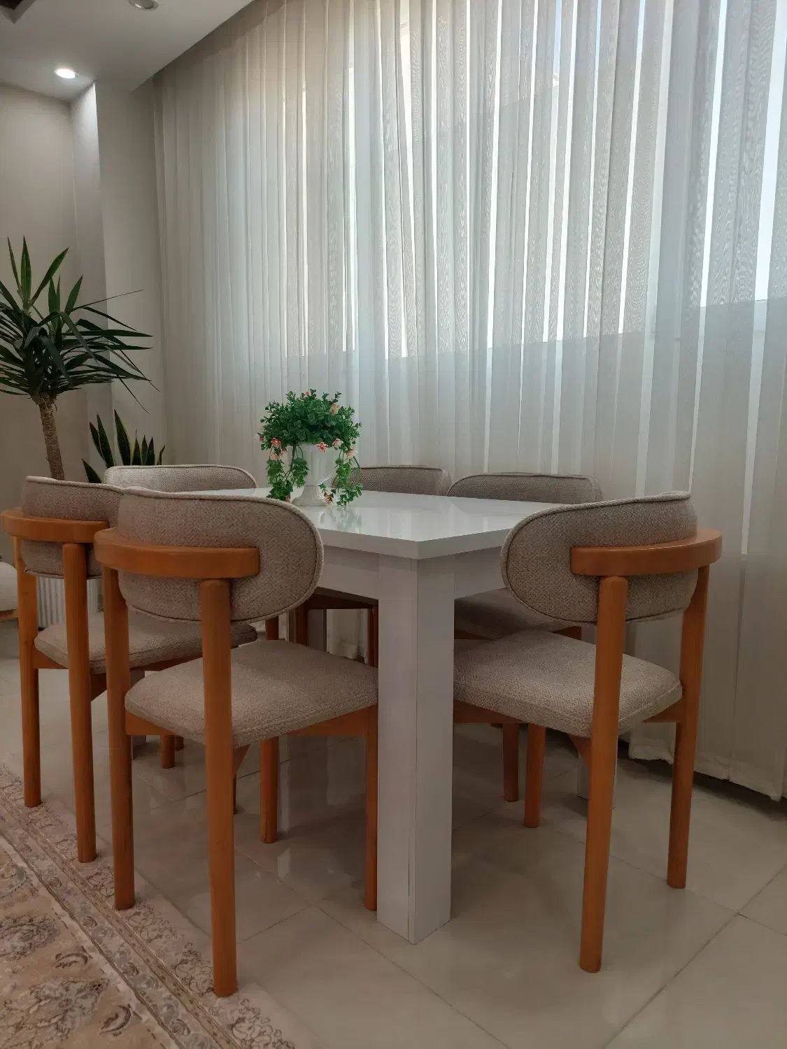 میز غذاخوری ۶ نفره|میز و صندلی غذاخوری|قم, نوبهار|دیوار