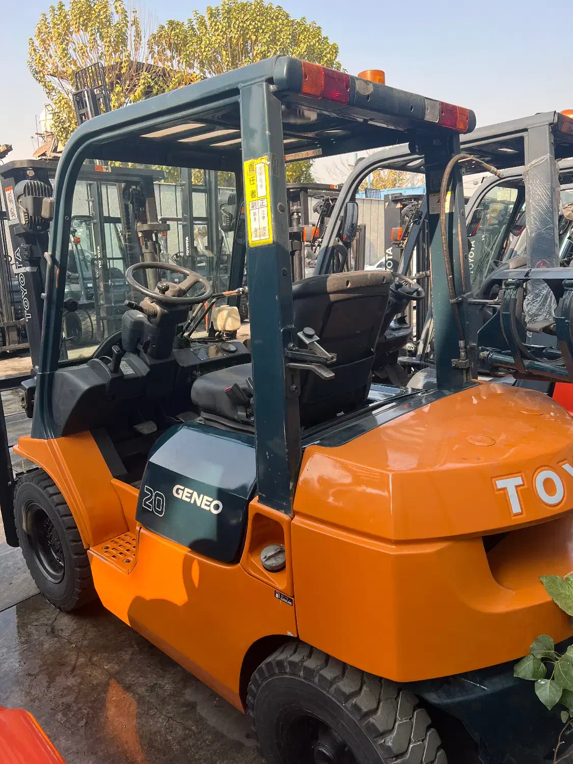 لیفتراک ۲ تن تویوتا سری ۷ اف مدل ۲۰۰۹ دوگانه سوز|خودرو سنگین|ری, دولتآباد|دیوار