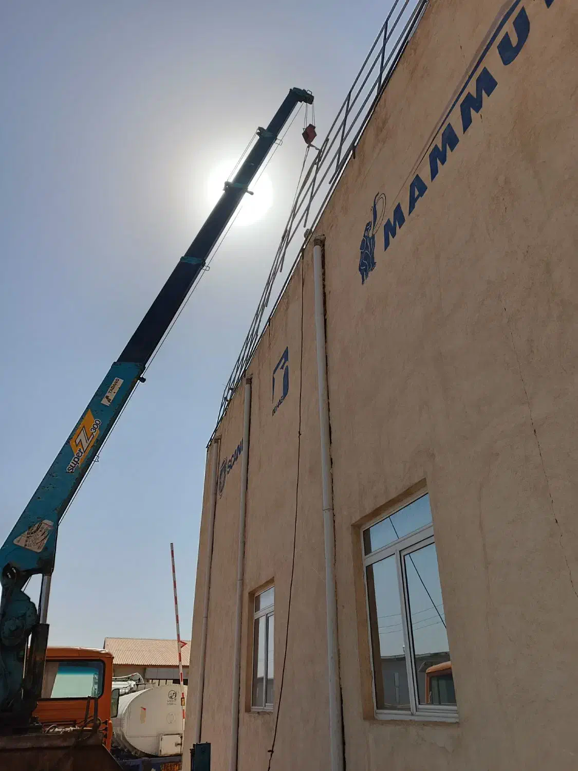 جرثقیل خاور کفی دکل بلند|خدمات حمل و نقل|تبریز, |دیوار