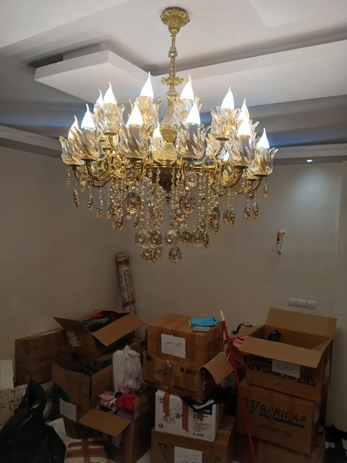 لوستر برنجی ۲۴ شعله|لوستر و چراغ آویز|تهران, افسریه شمالی|دیوار