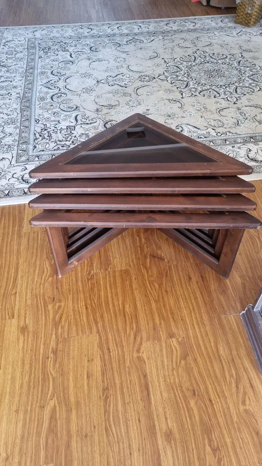 گل میز|مبلمان خانگی و میز عسلی|شاهین‌شهر, بنیاد ازدواج|دیوار