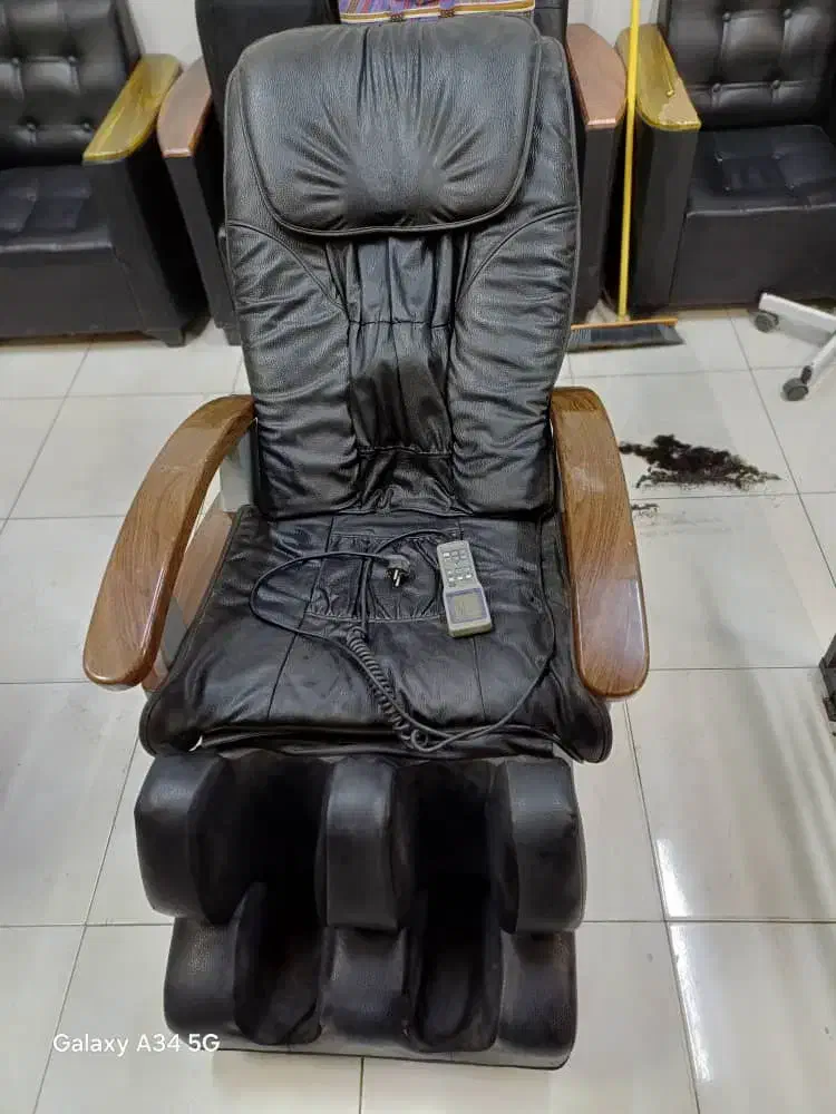 صندلی ماساژور|آرایشگاه و سالن‌های زیبایی|بندرعباس, |دیوار