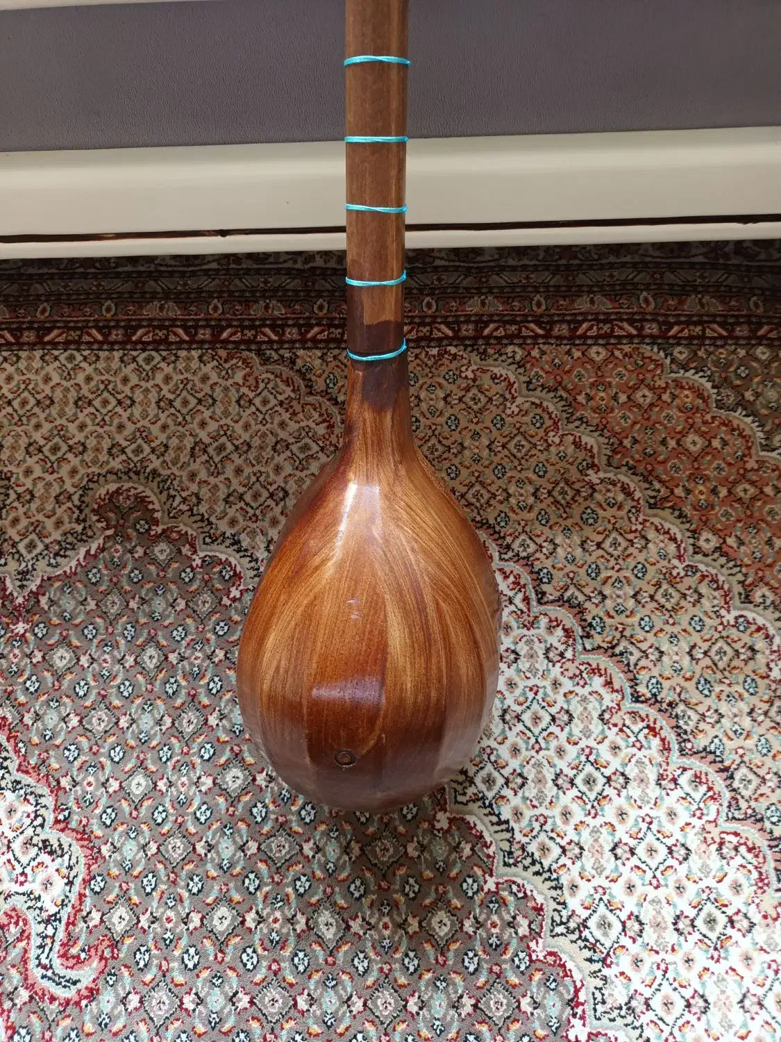 سه تار|سازهای سنتی|ارومیه, |دیوار