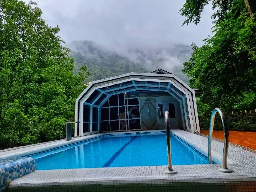 اجاره عمارت استخر رو باز ویو جنگل رودخانه تراس|اجارهٔ کوتاه‌مدت ویلا و باغ|ماسال, |دیوار