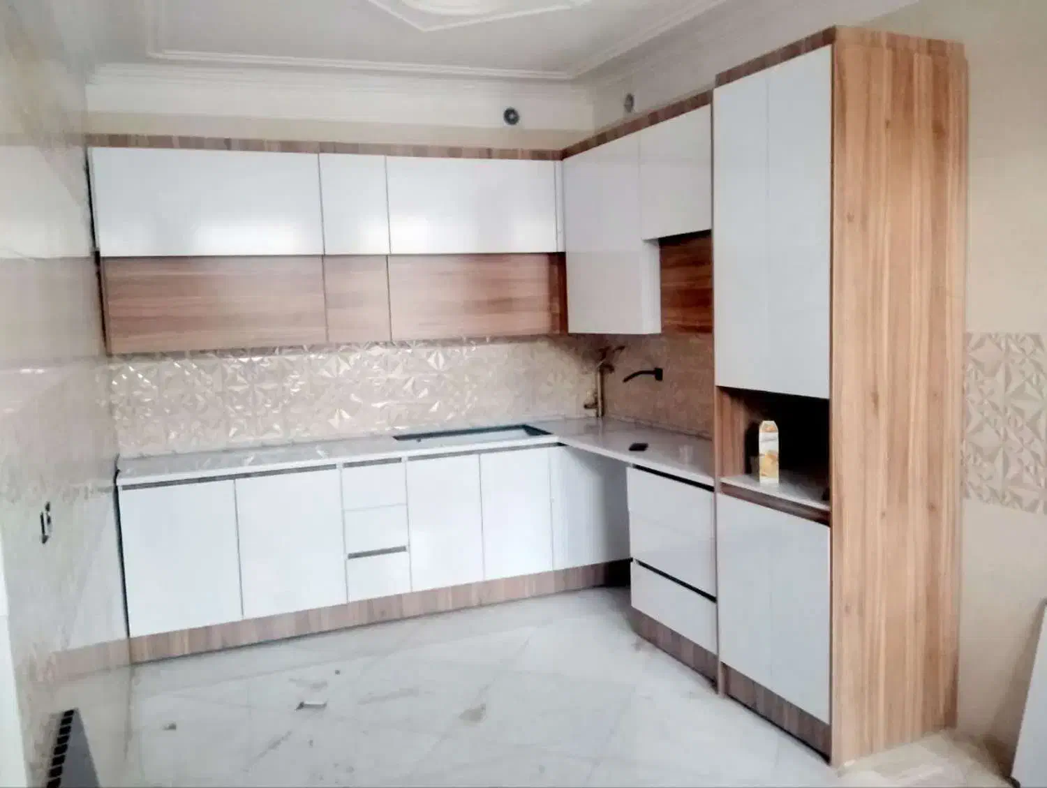 کابینت هایگلاس ساده وزیبا اماده و نصب آسان/کدqg3|مصالح و تجهیزات ساختمان|بروجرد, |دیوار