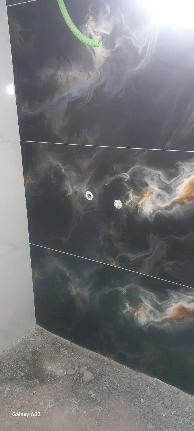 اجرای کاشی کاری با زیبایی وبه روز|خدمات پیشه و مهارت|مراغه, |دیوار