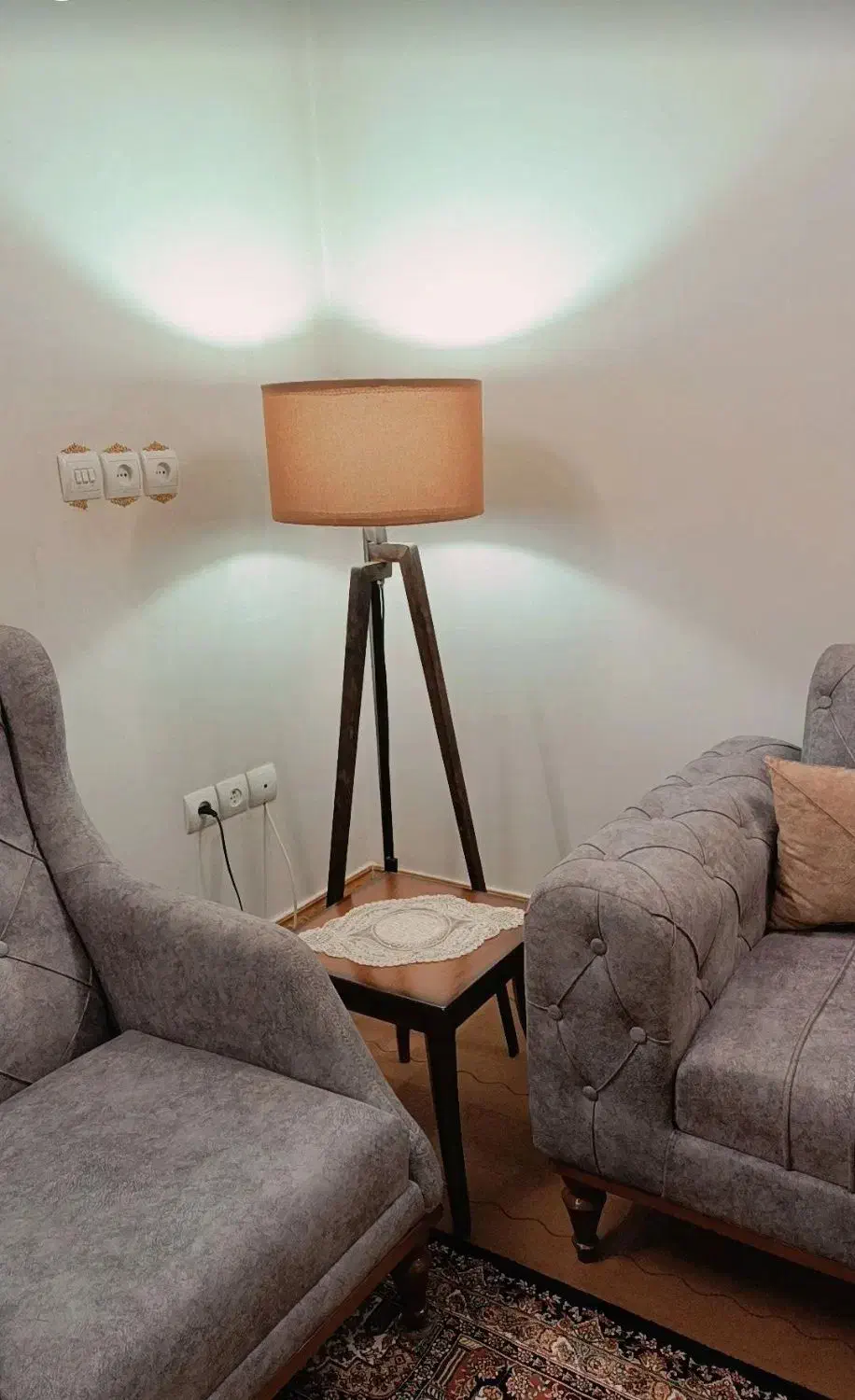 آباژور|چراغ خواب و آباژور|بروجرد, |دیوار