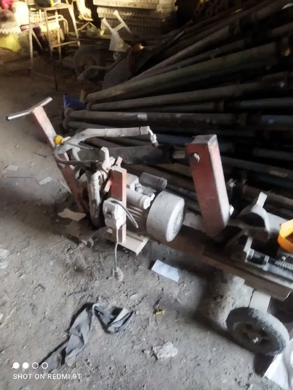 دوعدد دستگاه خم وبرش|ابزارآلات|برخوار, |دیوار