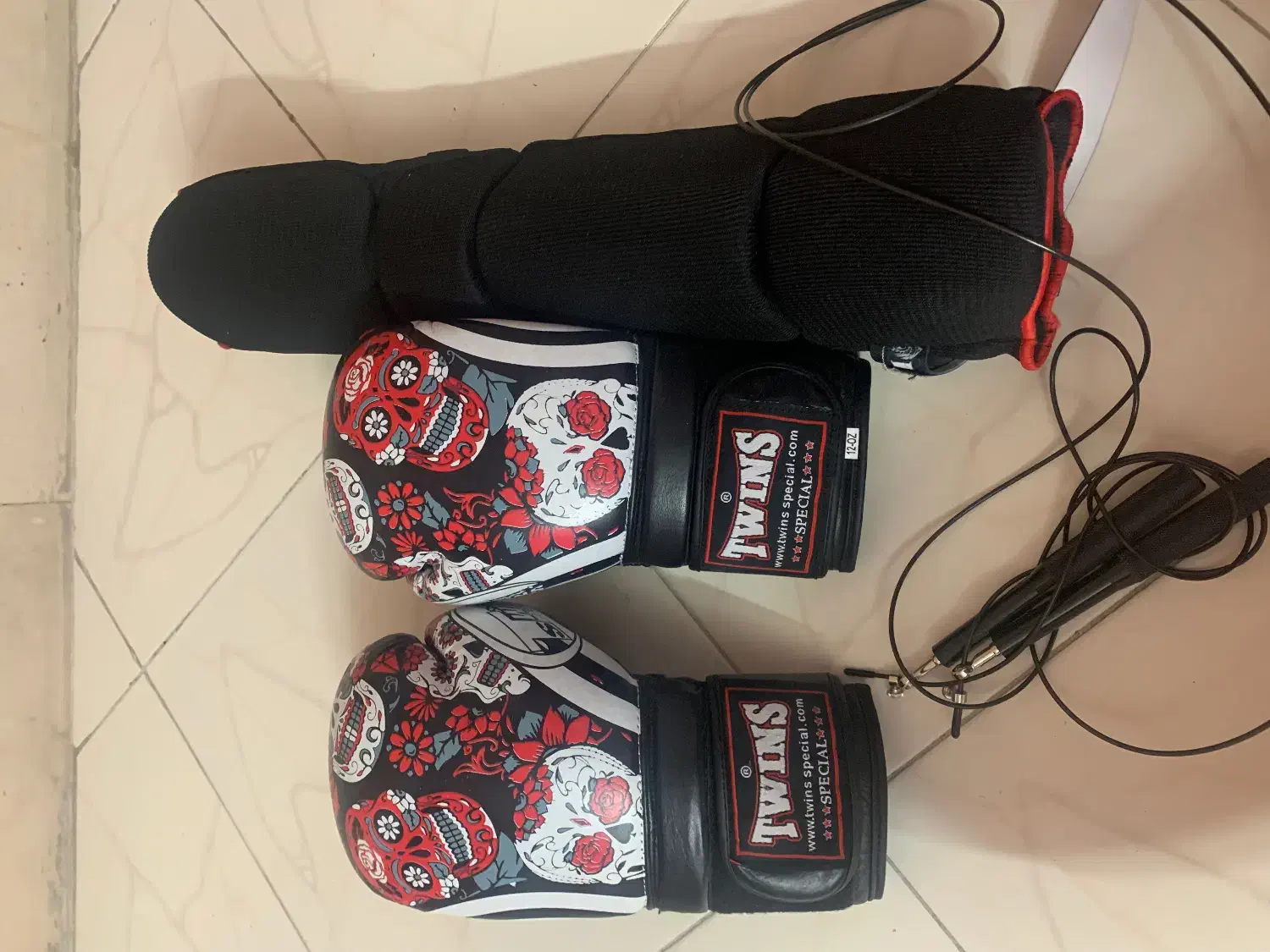 دستکش بوکس|تجهیزات ورزشی|شیراز, بعثت|دیوار