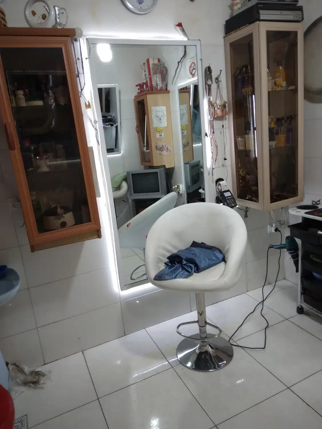 فروش وسایل آرایشگاه|آرایشگاه و سالنهای زیبایی|سردشت, |دیوار