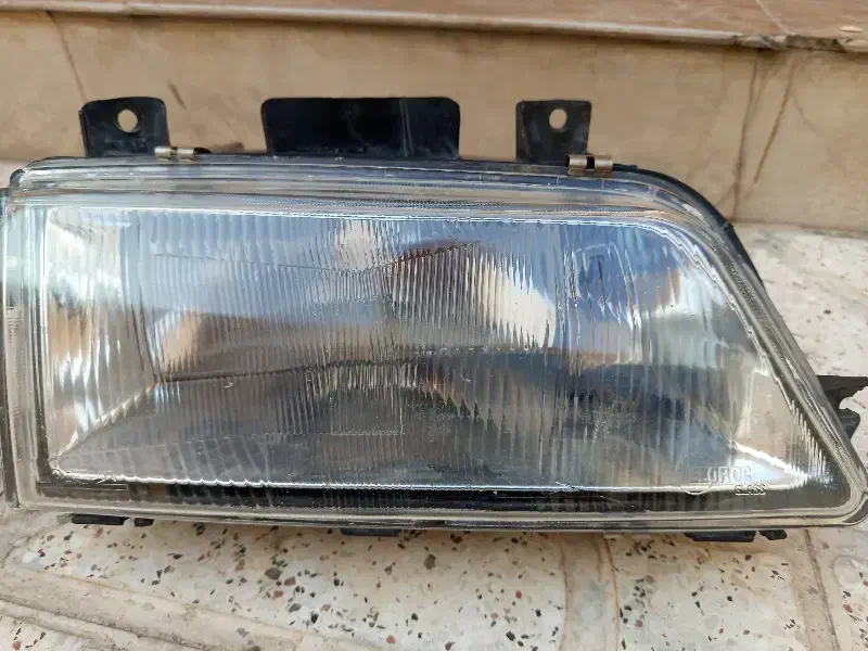 دوتا کاسه چراغ جلو|قطعات یدکی و لوازم جانبی|شاهین‌شهر, شهرک گلدیس|دیوار