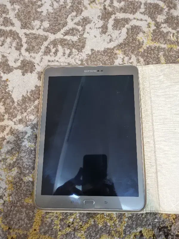 تبلت ۱۰ اینچ سامسونگ|تبلت|شیراز, مبعث|دیوار