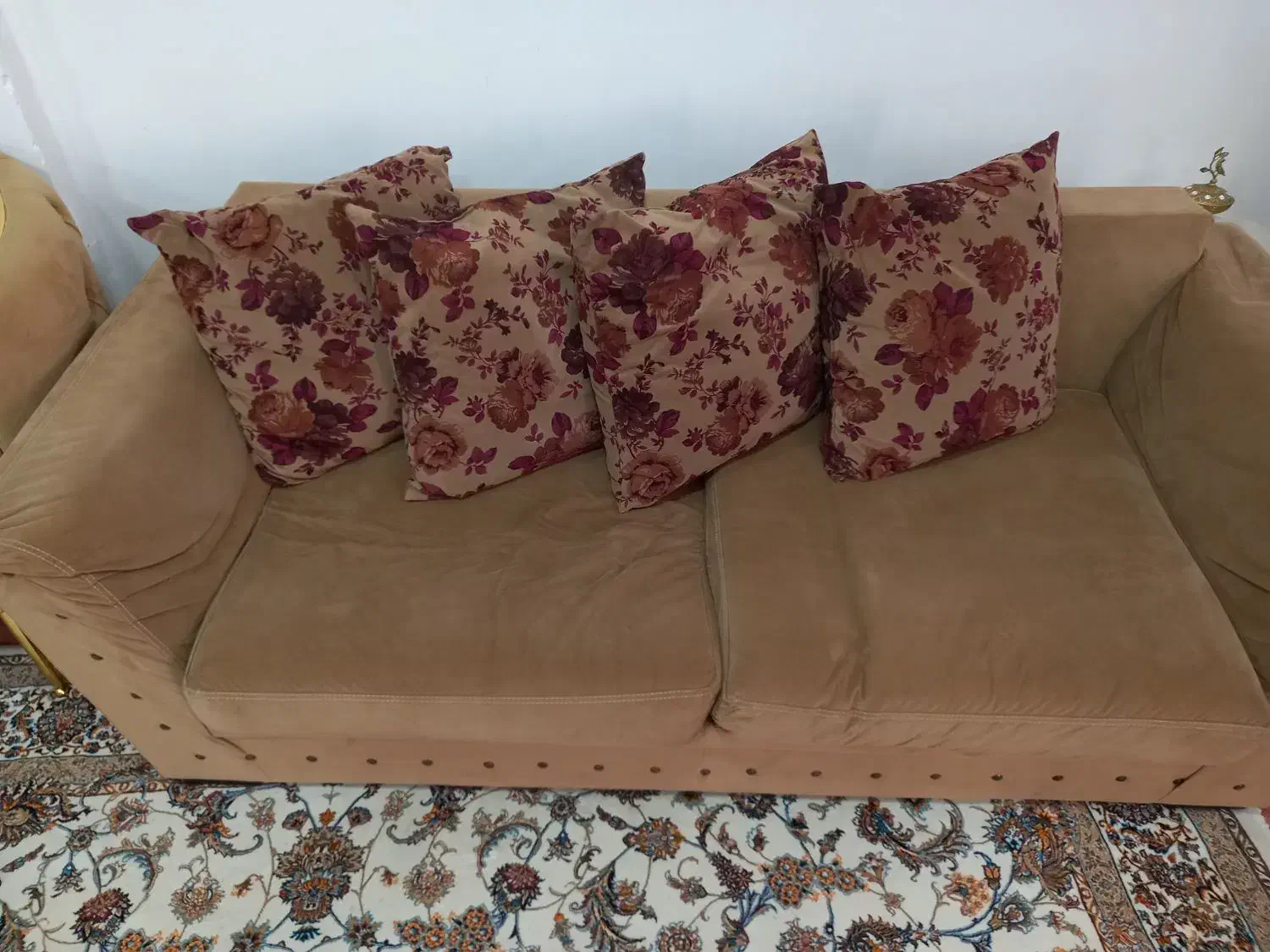 مبل راحتی دو نفره و یه نفره سالم|مبلمان خانگی و میز عسلی|مشگین شهر, |دیوار