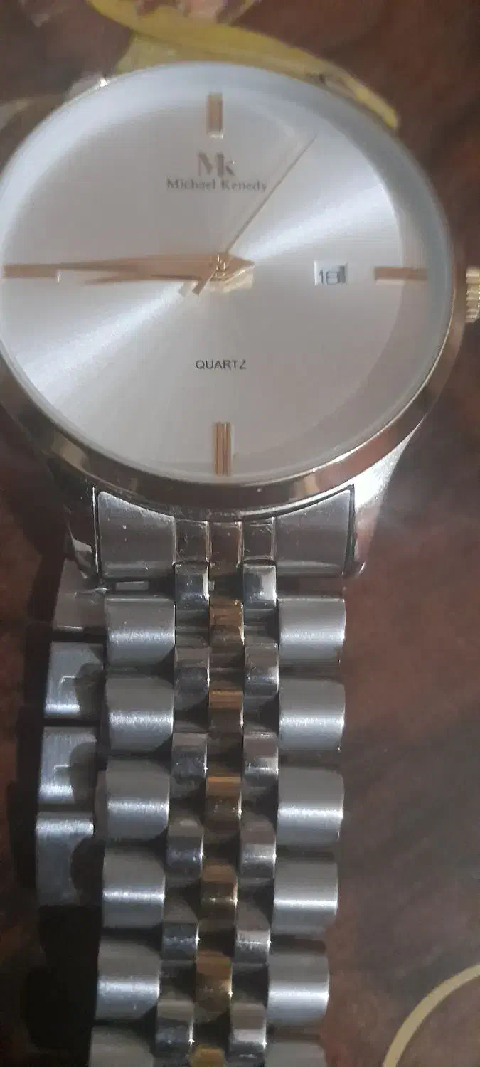 ساعت مچی|ساعت|اراک, |دیوار