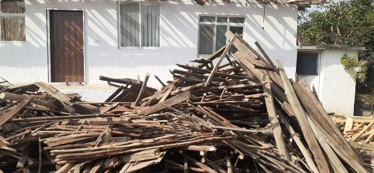 خرید چوب سربندی ساختمانی زغالی|خدمات پیشه و مهارت|رشت, جانبازان|دیوار