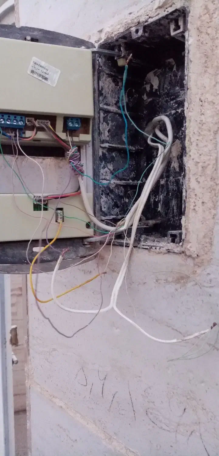 برقکار حرفه ای|خدمات پیشه و مهارت|تربتحیدریه, بی بی حسنیه|دیوار