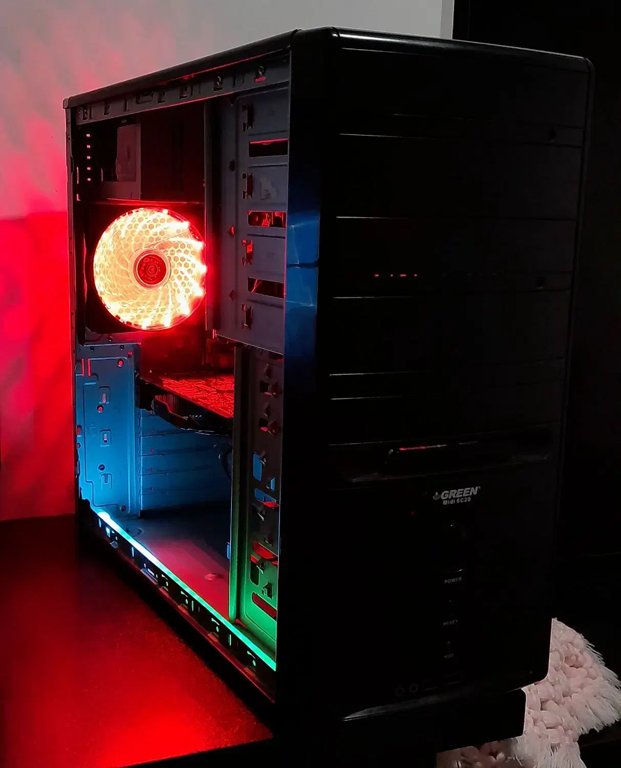 کیس نیمه گیمینگ|رایانه رومیزی|پاکدشت, پاکدشت (مامازند)|دیوار