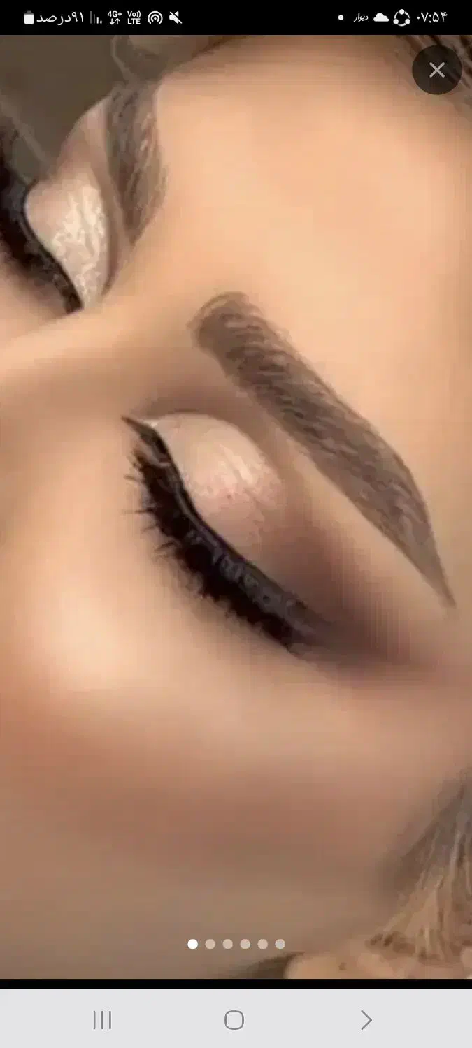 مدل رایگان کوتاهی و میکاپ تیم حرفه ای لاینها مختلف|خدمات آرایشگری و زیبایی|بروجرد, |دیوار