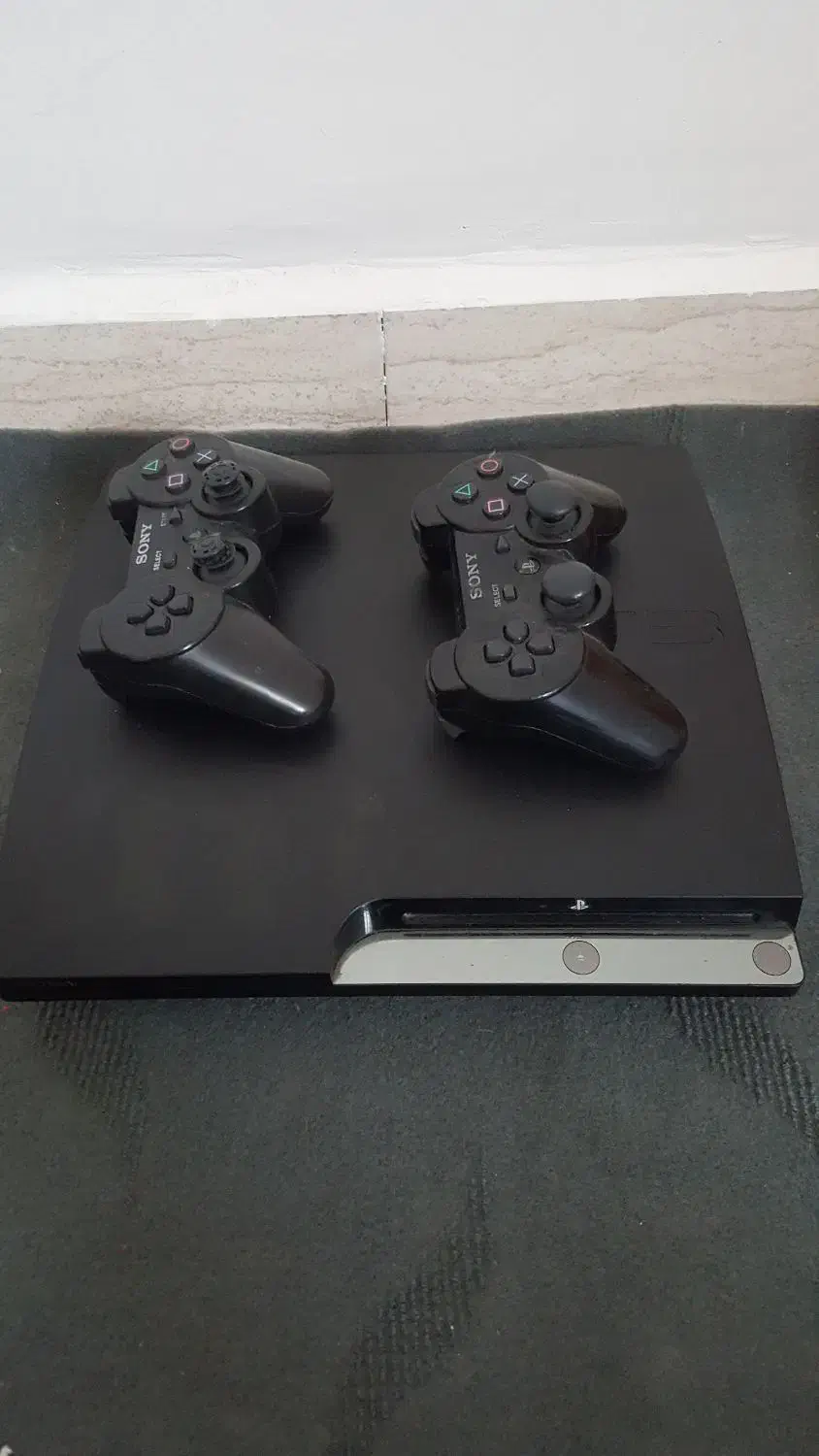 ps3.اسلیم همراه با دو دسته|کنسول، بازی ویدئویی و آنلاین|دزفول, |دیوار