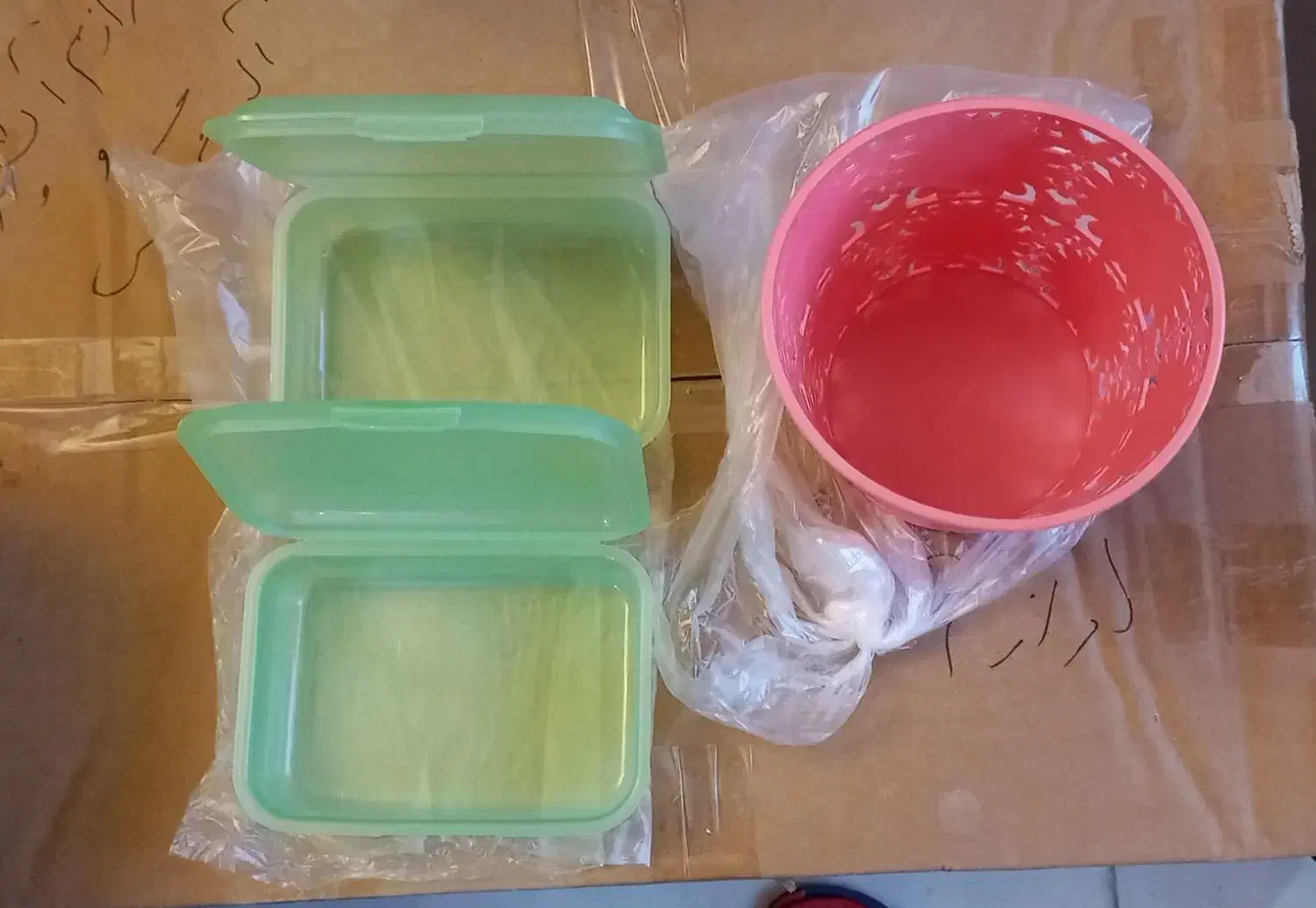 فروش پلاسکو و ظرف|ظروف نگهدارنده، پلاستیکی، یکبارمصرف|رشت, معلم|دیوار