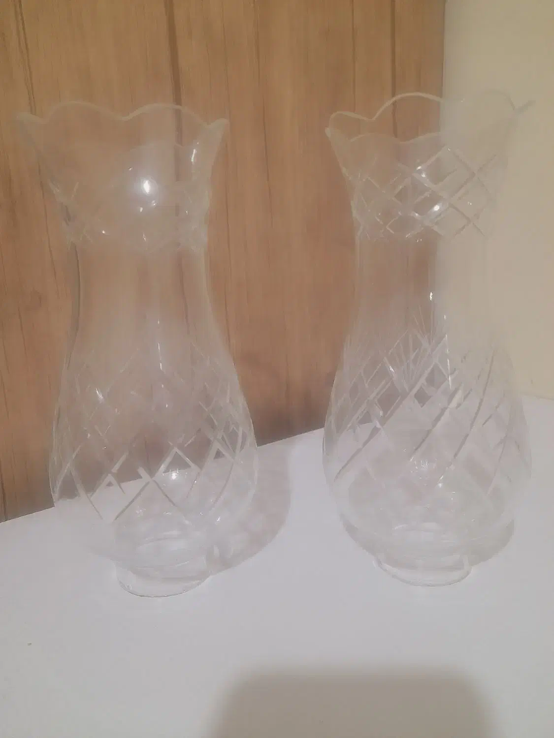 لاله لوستر|لوستر و چراغ آویز|پرند, فاز ۶|دیوار