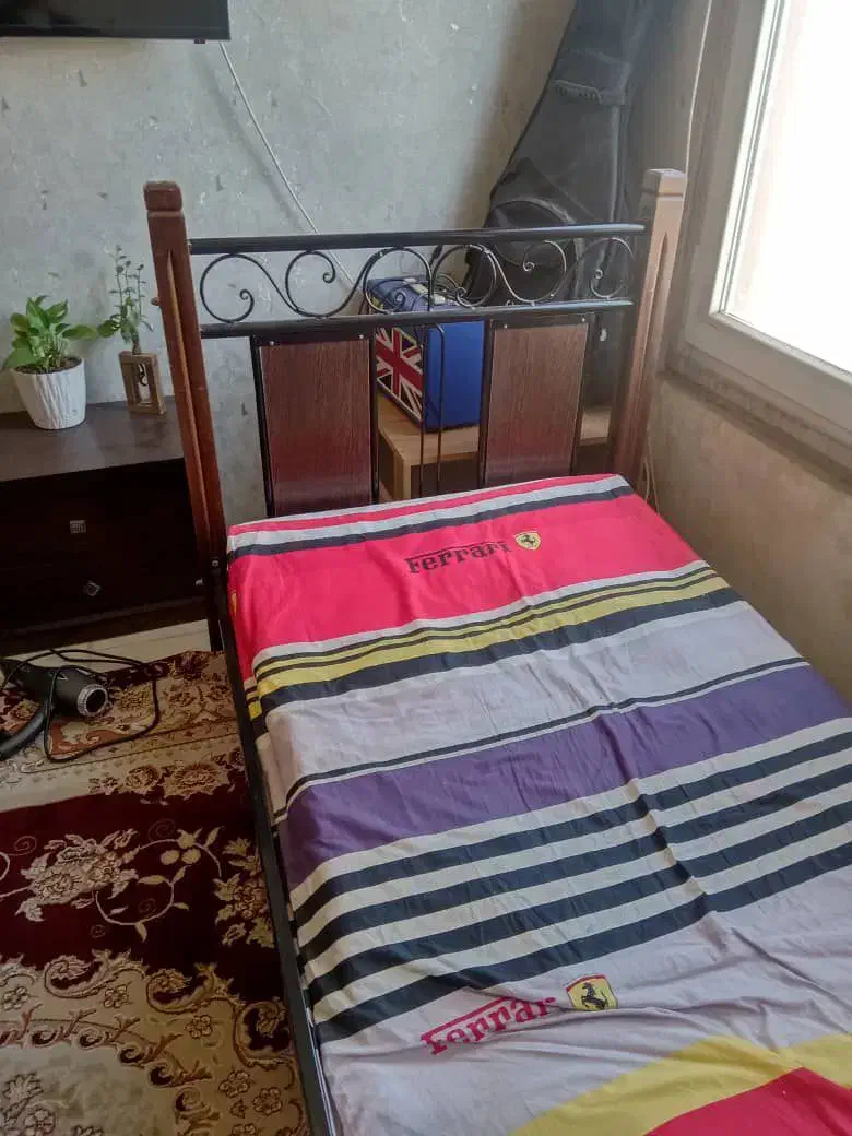 تخت تک نفره|تخت و سرویس خواب|هشتگرد, شهرک پارسیان|دیوار