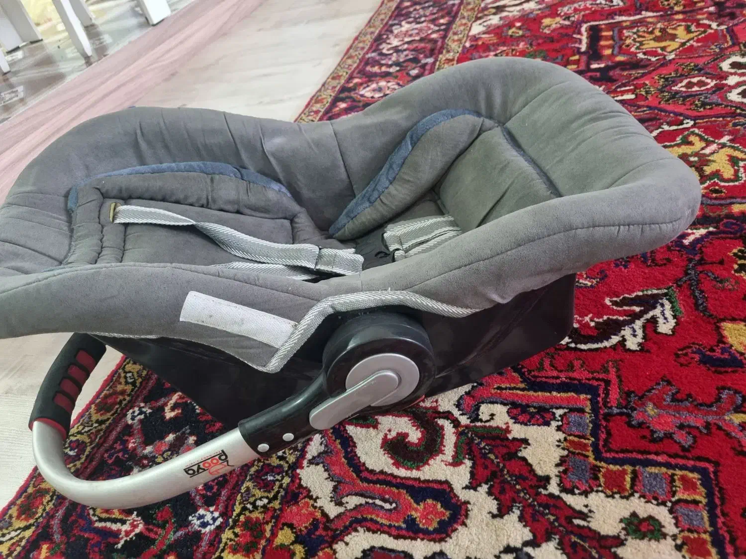 کریر در حد نو|کالسکه و لوازم جانبی|تبریز, |دیوار