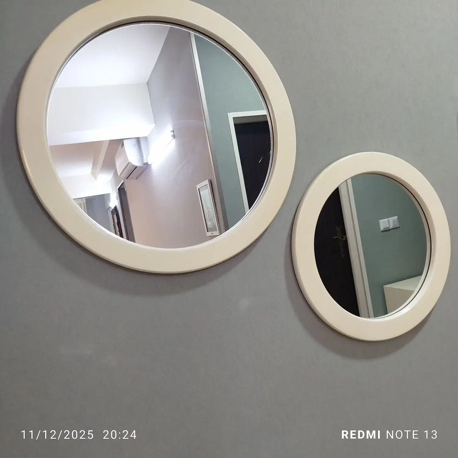 دوعدد اینه خیلی شیک بفروش میرسد|آینه|قم, انسجام|دیوار