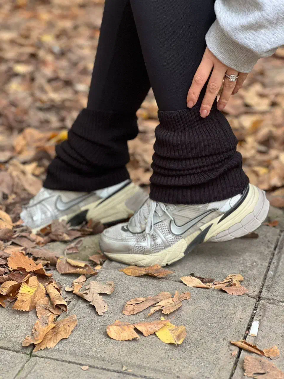 لگ وارمر|لباس|تهران, نیروی هوایی (پیروزی)|دیوار