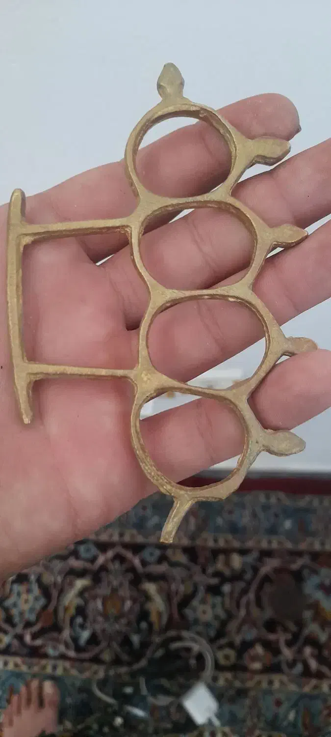 پنجه کوه نوردی|کلکسیون اشیاء عتیقه|نسیمشهر, |دیوار