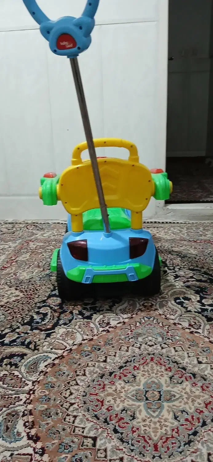 ماشین کودک|اسباب‌بازی بچه|قم, ولیعصر|دیوار