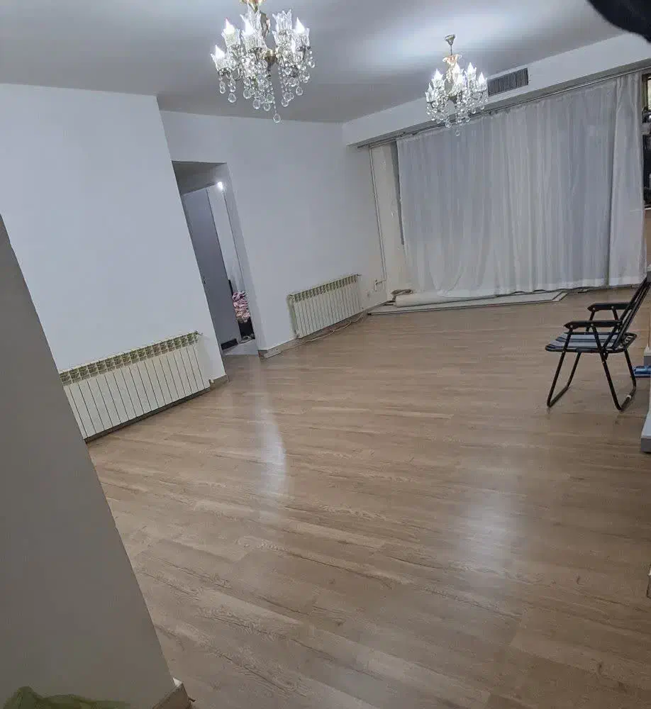 نصب انواع قرنیز،پارکت،کفپوش وغیره|خدمات پیشه و مهارت|اراک, |دیوار