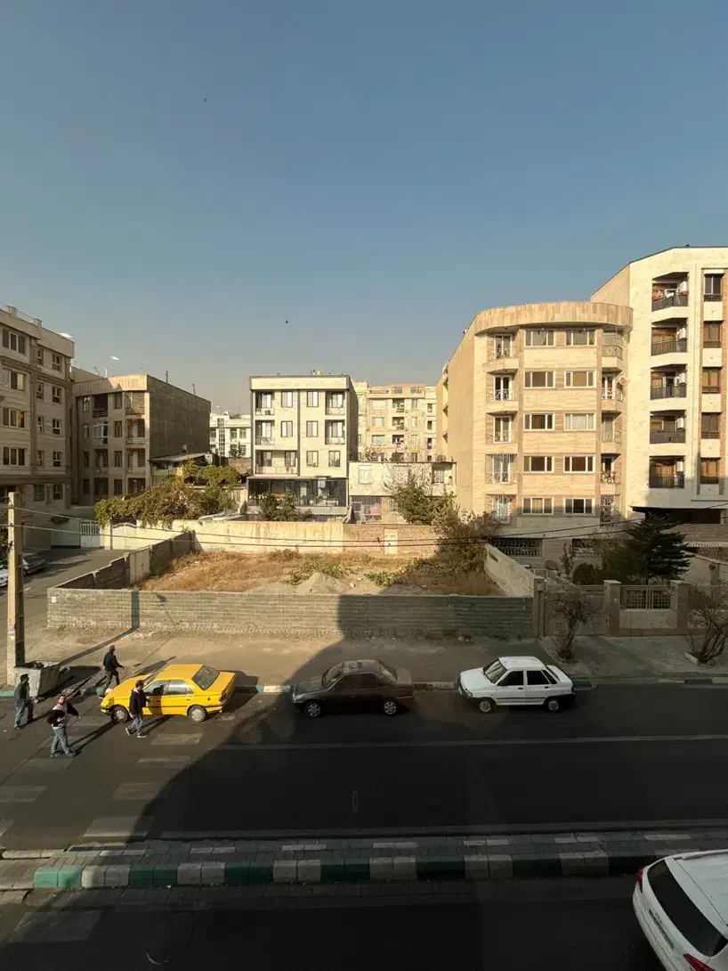 ۱۳۰ متر ۳ خواب ۶ ساله / پونک فکوری