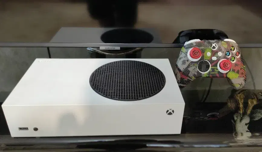 Xbox series s|کنسول، بازی ویدئویی و آنلاین|اصفهان, نقش جهان|دیوار