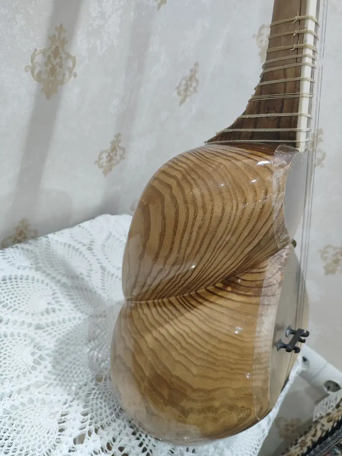 تار|سازهای سنتی|سنندج, |دیوار