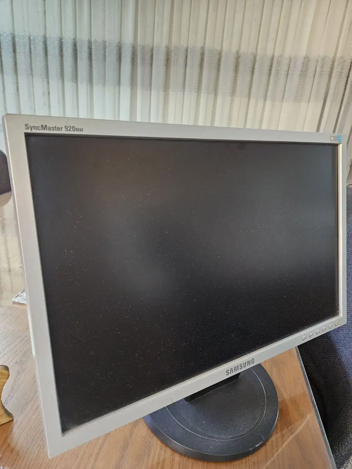 مونیتورسامسونگ ۱۹ اینچ|قطعات و لوازم جانبی رایانه|همدان, |دیوار